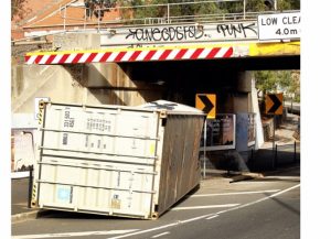 Maribyrnong mayor calls for Napier Street rail bridge action