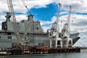 Workers call on minister to save shipyard