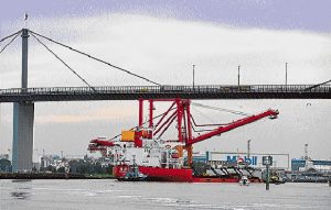 Tight squeeze on West Gate as crane signs on for duty