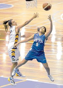 Big V: Start’s a shocker, but Gators find baskets