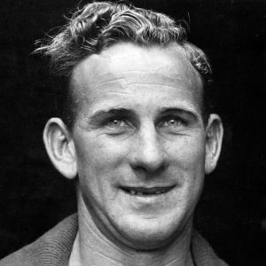 Charlie Sutton, Bulldogs legend, dies