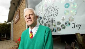 A glance can bring return to faith