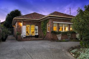 Enjoy the cafe lifestyle