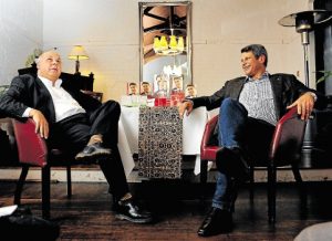 Baillieu cabinet not running show, says Bracks