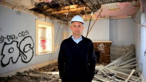 Williamstown’s Oriental Hotel: OK for demolition angers residents