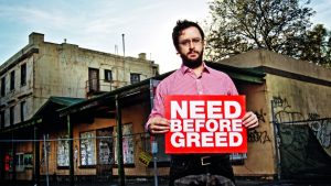 Oriental Hotel: Last-ditch bid to save building