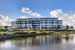 Lifestyle by the water’s edge