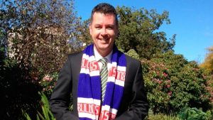Williamstown MP Wade Noonan collared over Bulldogs scarf