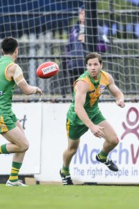 Late rush gets Spotswood home