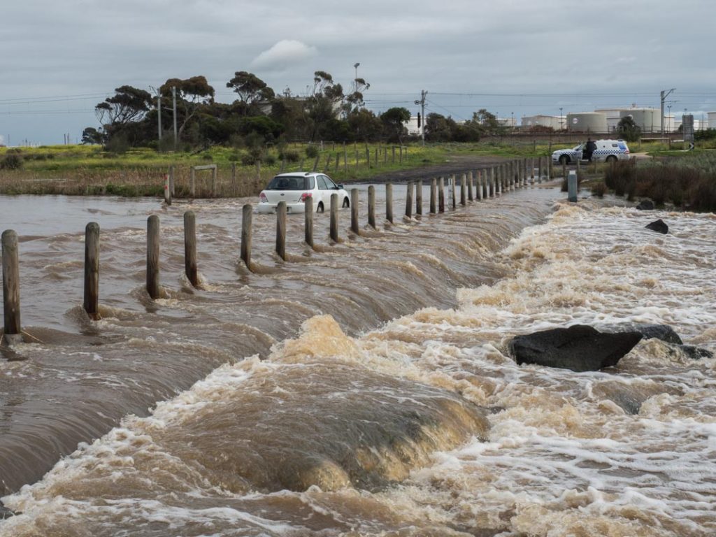 Flood warning for Altona ford
