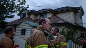 Father praised after rescuing son in Spotswood house fire