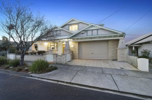 A true entertainer: 94 Hobson Street, Newport, 3015