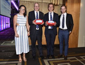 VU and Western Bulldogs sign historic deal