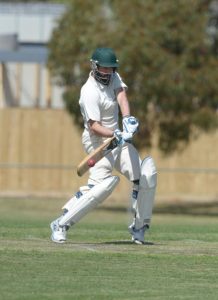 Kurta blasts double ton