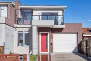 Courtside in Maidstone: 1/12 Holland Court, Maidstone, 3012