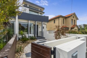 Vantage point: 1/14-16 Yarra Street, Williamstown, 3016