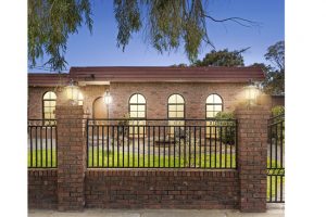 Themed entertainer: 27 Bell Avenue, Altona, 3018