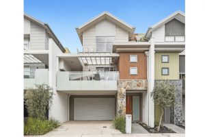 A rural-coastal feel: 11 Waterfront Place, Williamstown, 3016