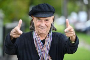 OAM for Painters and Dockers’ Paulie Stewart