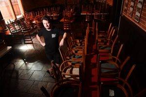 Last drinks at the pubs of Williamstown