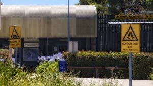 Maribyrnong detention centre to house prisoners to slow coronavirus
