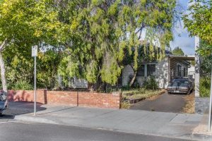 Rare Pier Street house hits market