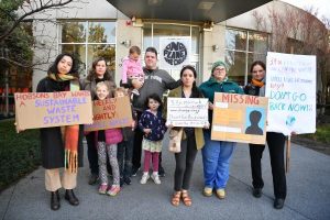 Councillors hold firm on weekly bin collection
