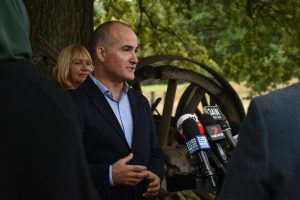 Study tour focuses on democracy