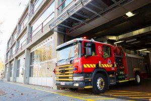 Crews respond to factory fire in Footscray