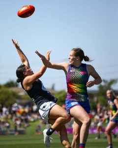 Bulldogs star Izzy Huntington suffers ACL injury