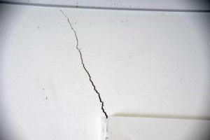 Investigation into public and community housing complaint handling