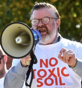 Bernie Finn booted to cross bench