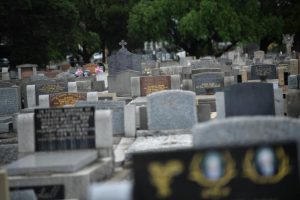 Alleged body snatcher dies