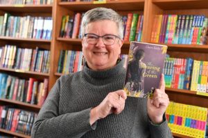 Acclaimed Newport author eyes major award