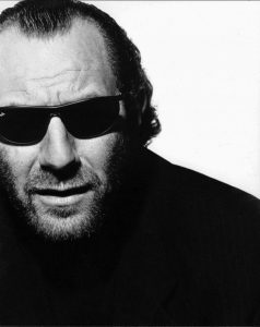 Larrikin icon on his way