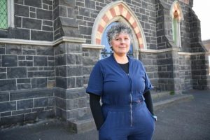 An immersive journey to country