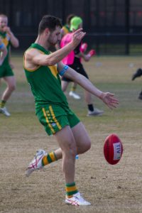 Spotswood survive scare from bottom side