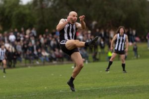 Three in a row for Magpie great