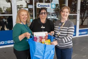 Help out with hampers