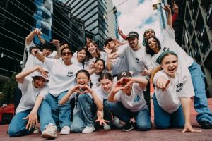 Grant brings on the dance