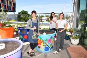 Art therapy helps heal