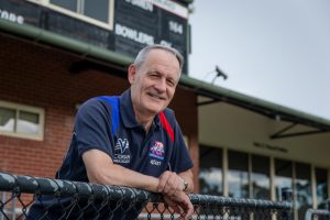 Footscray cricket stalwart honoured for long innings