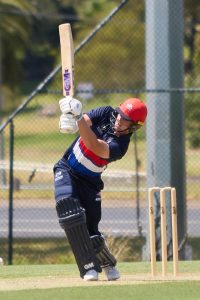 Bulldogs beaten on last ball