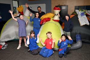 Memetica mentors art students