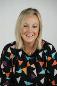 Stylish toad’s kindness message