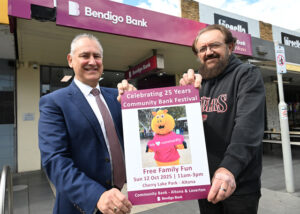 Community bank celebrates quarter century