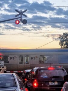 Yarraville level crossing to go