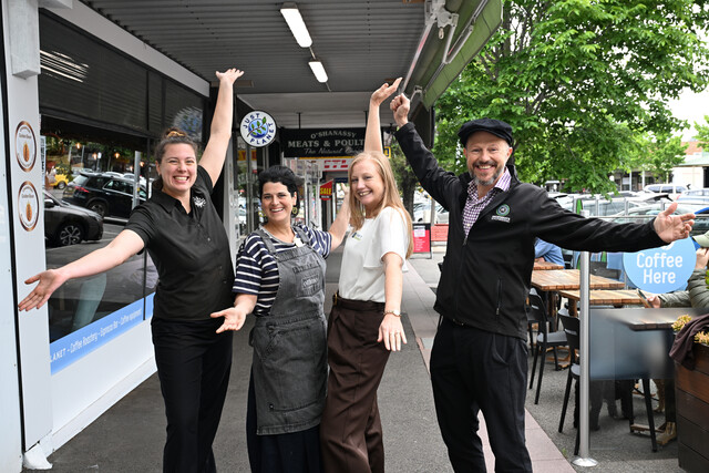 Festive shopping in Sunbury