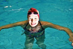 Four gold, seven PBs for Caitlin Huell in nation’s capital