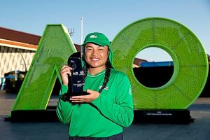 Summer Leatitagaloa the country’s top ballgirl